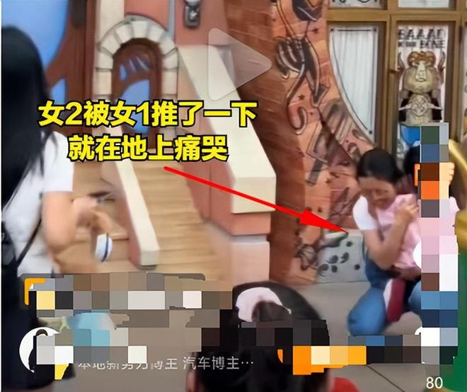 续妻子抱着孩子边哭边求饶细节曝光不朽情缘上海迪士尼一家三口被打后(图10)